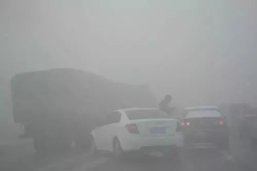 出行提示_吉林交警出行安全_秋冬交通安全指南