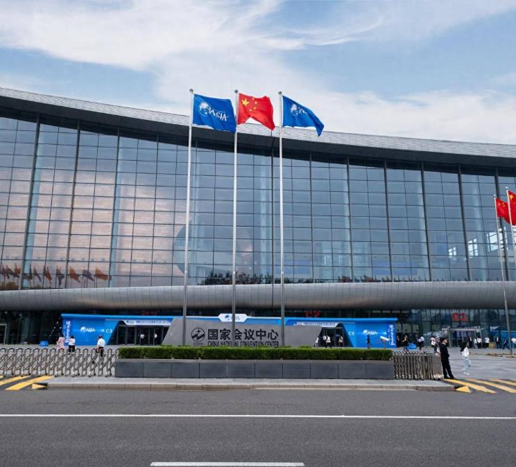 午后體感悶熱雷陣雨_出行提示_未來三天多降雨天氣