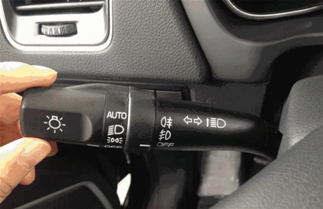 出行提示_降雪天氣開車注意事項_雪地行車安全技巧