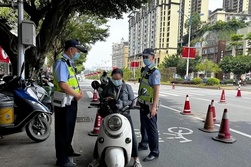 限行_摩托車限行政策放寬_電動摩托車新國標實施