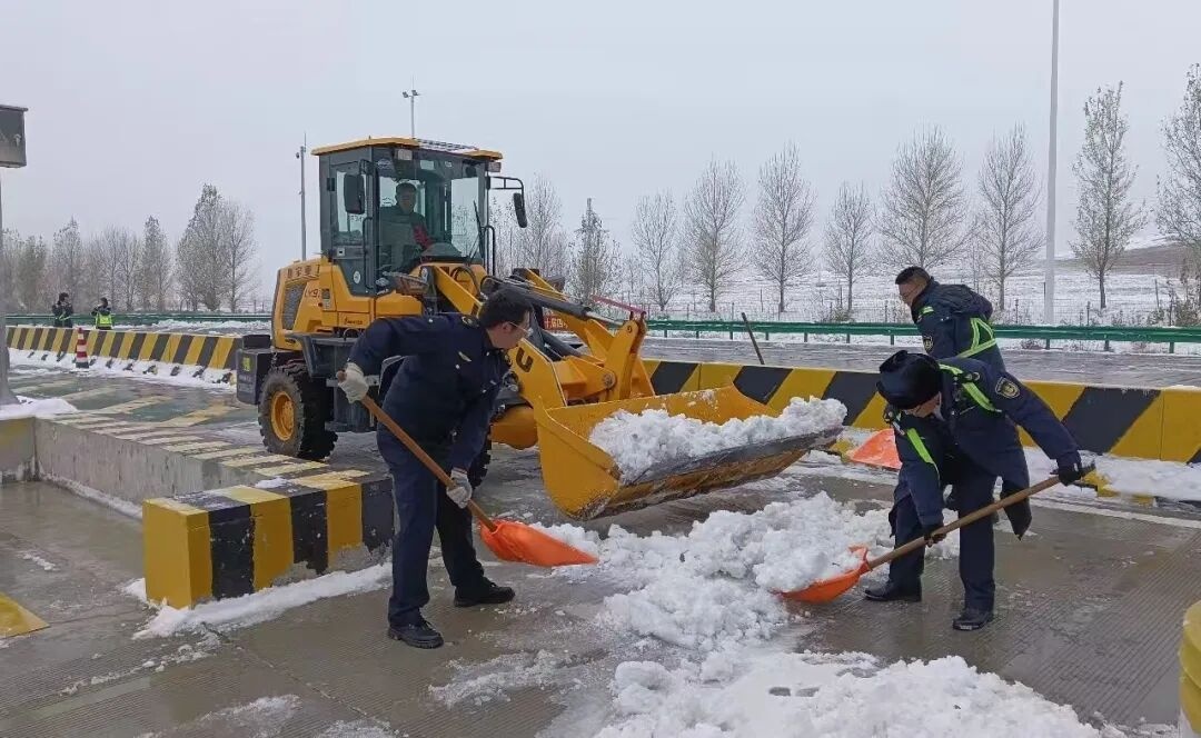 低溫雨雪冰凍天氣影響_全區(qū)路況信息_路況
