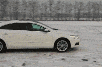 降雪天氣開(kāi)車注意事項(xiàng)_出行提示_雪地胎使用方法