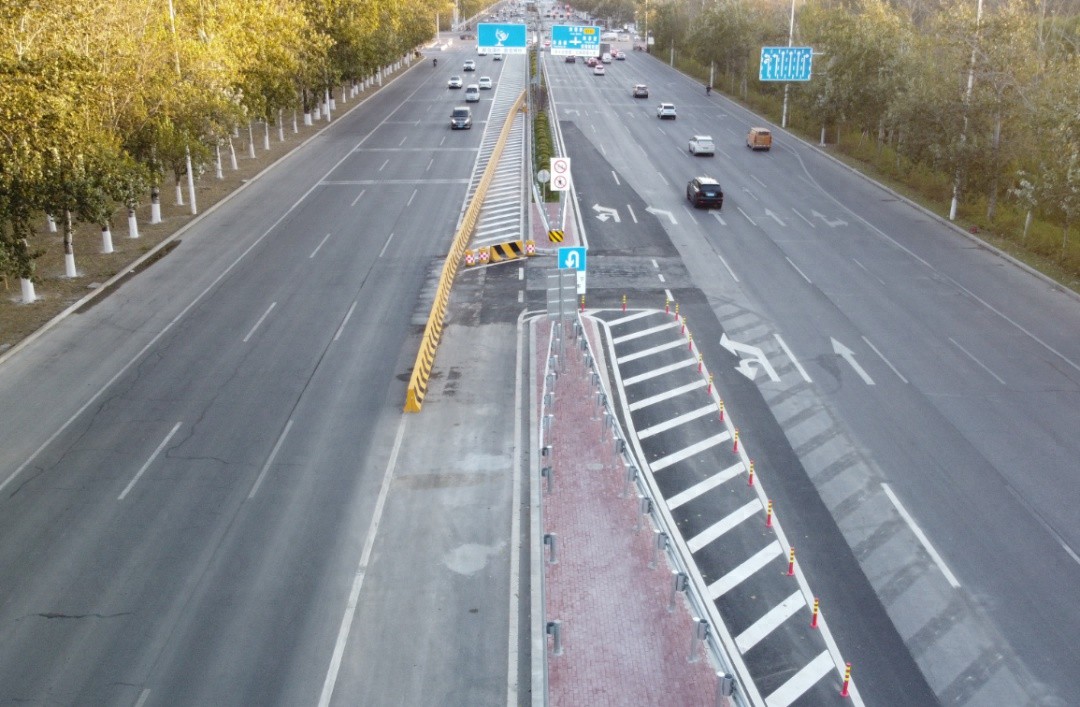 尾號限行提示 機(jī)動車尾號1和6限行 出行提示外環(huán)西路與北辰西道交口_出行提示