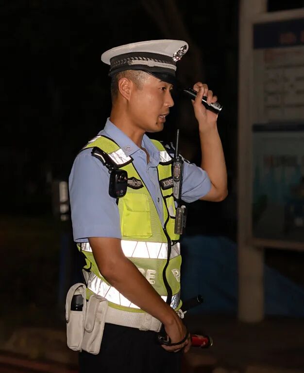 出行提示_國(guó)慶節(jié)高速免費(fèi)通行時(shí)間_國(guó)慶中秋雙節(jié)出行安全提示