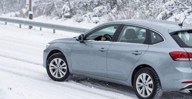 出行提示_雪后路滑行車(chē)安全指南_雪天駕駛注意事項(xiàng)